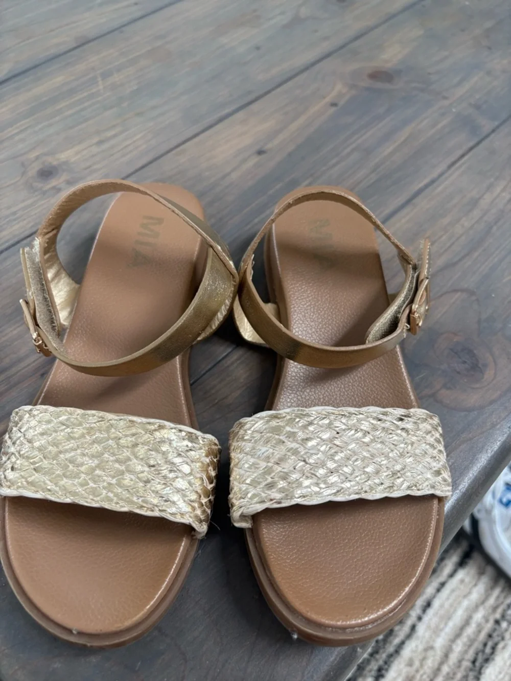 Girls size 1 Gold Braided Strap Sandals by Mia